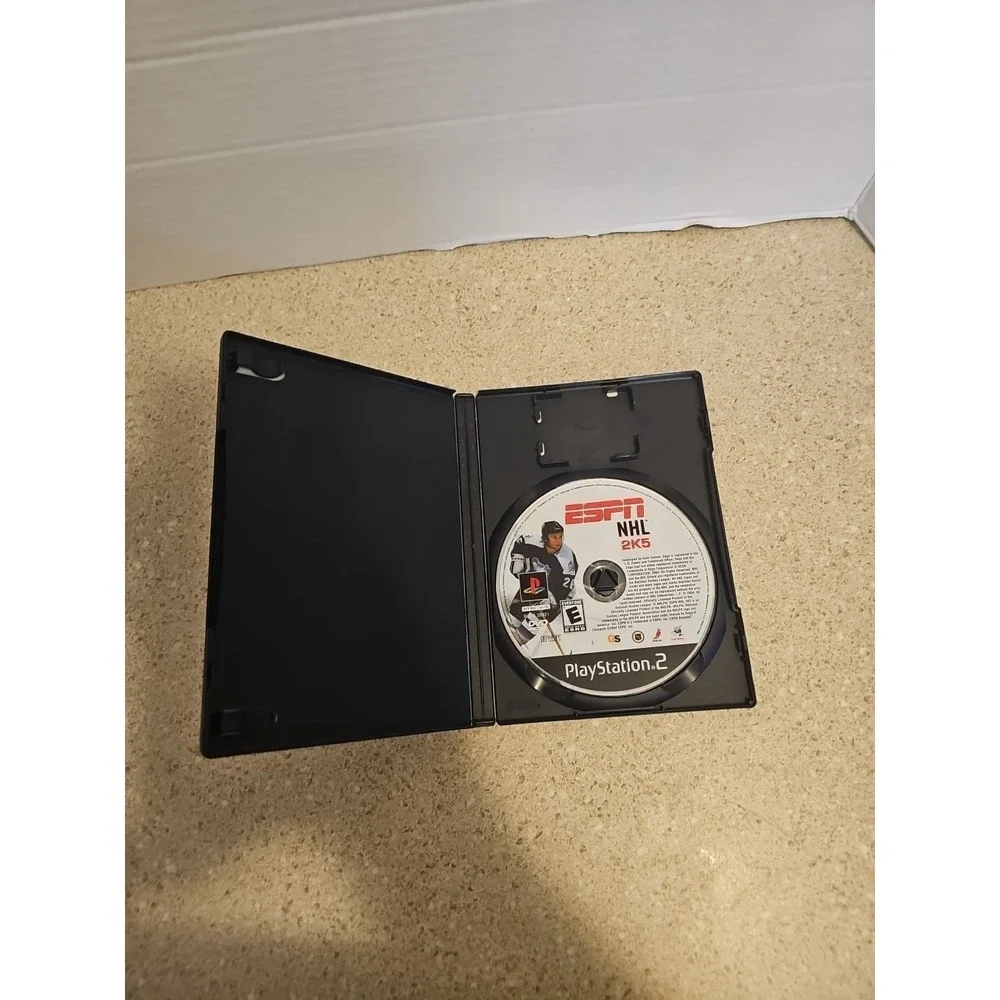 ESPN NHL 2K5 (Sony PlayStation 2, 2004) - No Manual